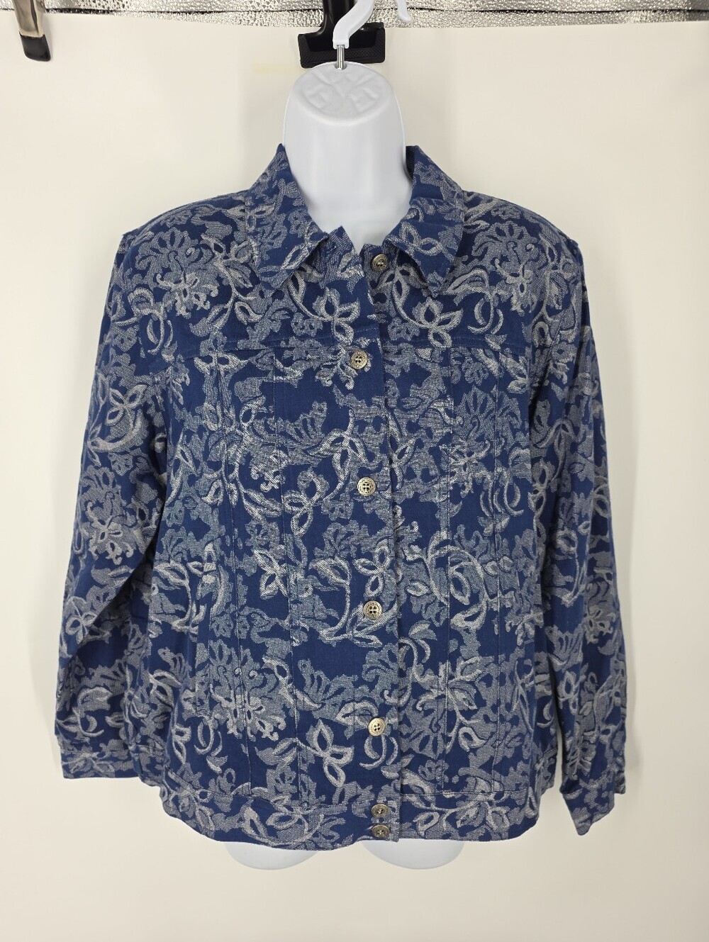 Alfred Dunner Denim Blue Floral Trucker Jacket Women's Size 10 Cotton Tapestry